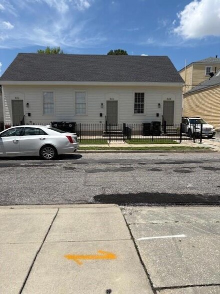 826 Toledano St Unit 826, New Orleans, LA 70115