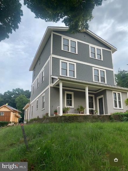 4911 Bayard Blvd, Bethesda, MD 20816
