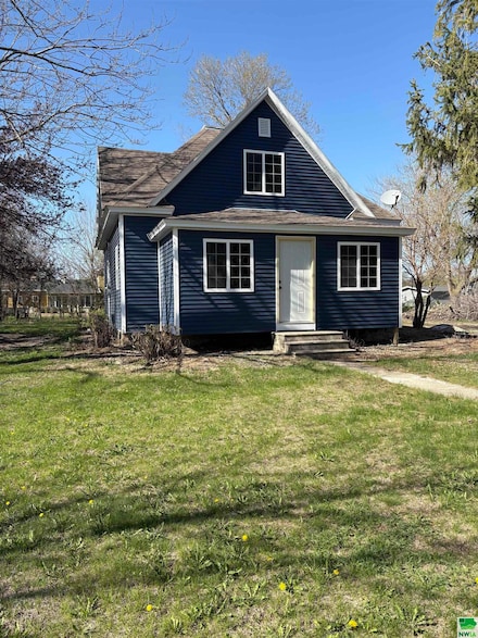 315 E Veterans Rd, Laurens, IA 50554