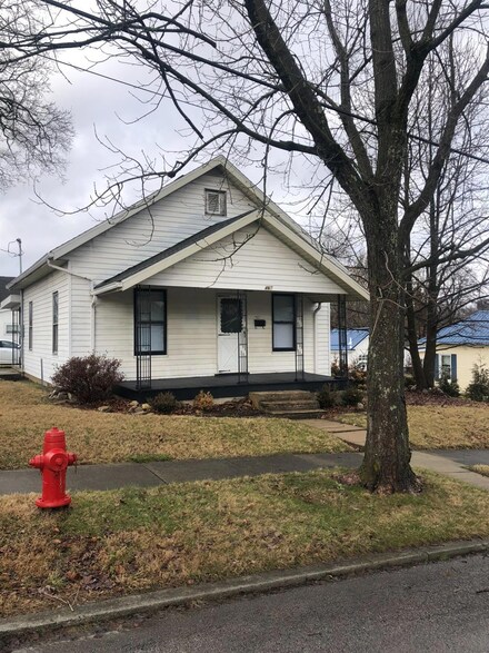 467 S Elm St, Hillsboro, OH 45133