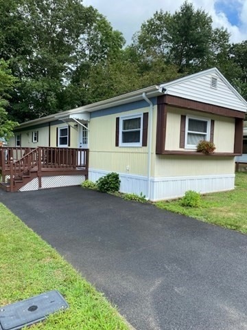 97 Willow Tree Dr, Attleboro, MA 02703