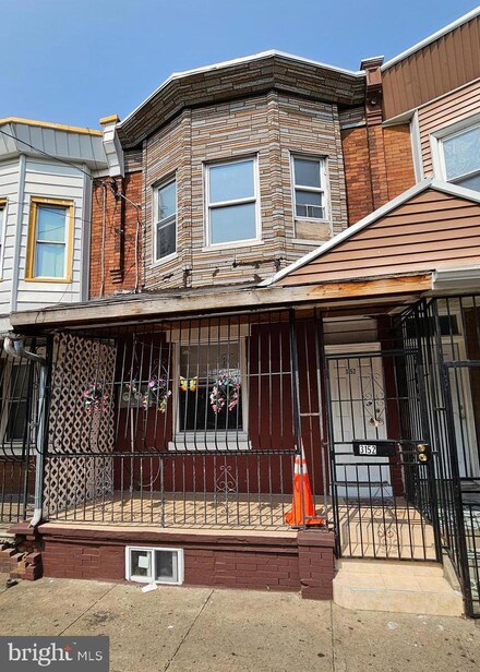 3152 E St, Philadelphia, PA 19134