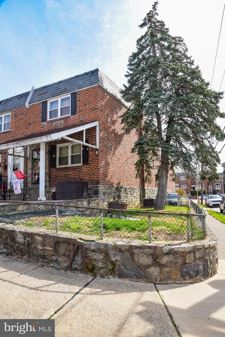 3620 W Earlham St, Philadelphia, PA 19129