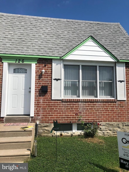 126 Fronefield Ave, Marcus Hook, PA 19061