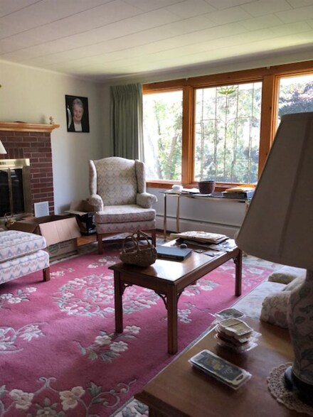 6 Floyd Ave, West Lebanon, NH 03784