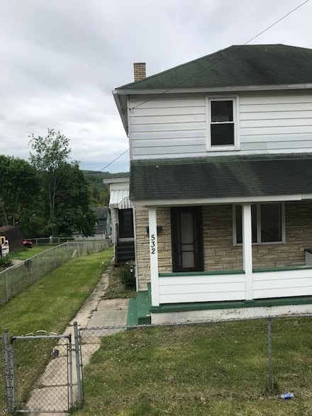 532 1st St, Windber, PA 15963