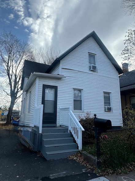 35 Loomis St, Hartford, CT 06120