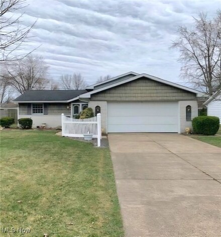 2021 W 39th St, Lorain, OH 44053