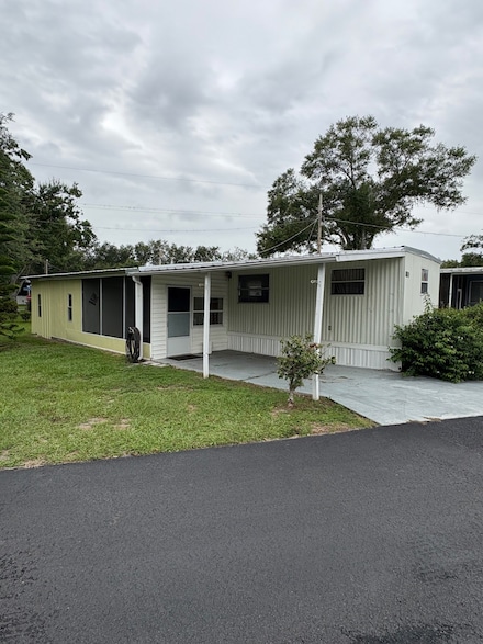 102 Oakhill Ridge Rd, Valrico, FL 33594
