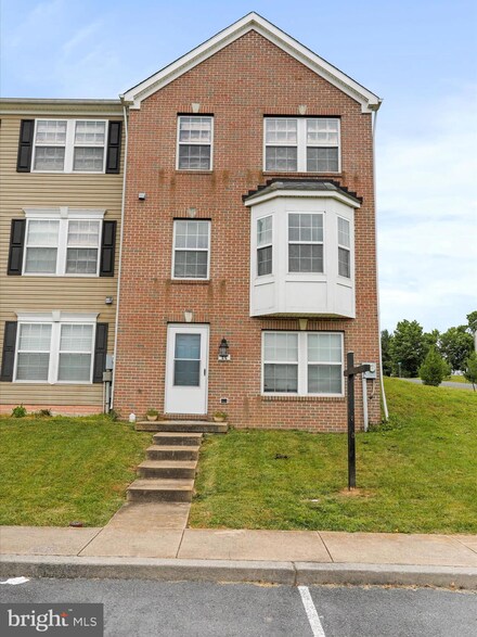 14 Zaharias Dr, Martinsburg, WV 25405