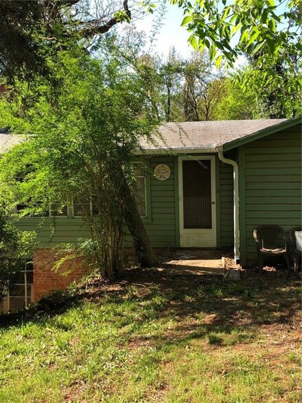2345 N 6th St, Hinton, OK 73047