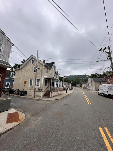 7 Mountain Ave Unit 2, Highland Falls, NY 10928
