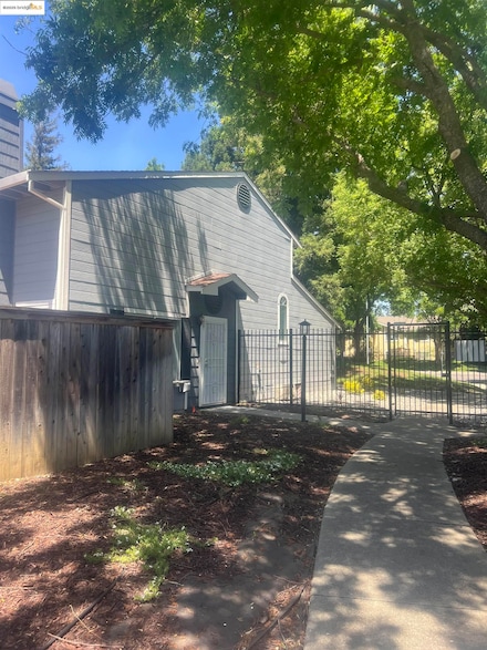 3642 Alamo Dr, Vacaville, CA 95687