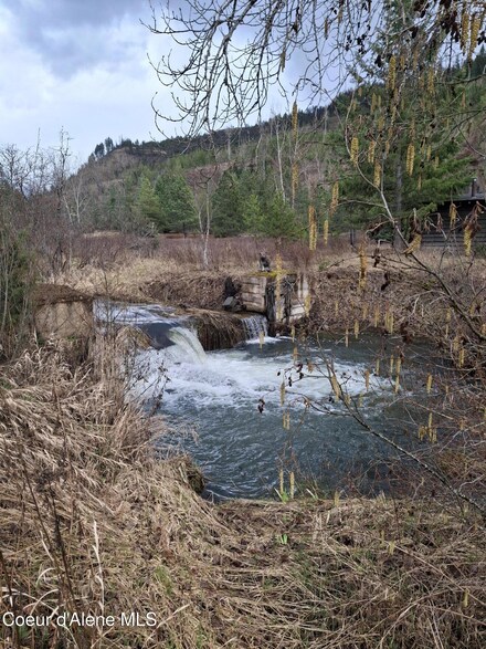 1010 Bear Creek Rd, Kingston, ID 83839