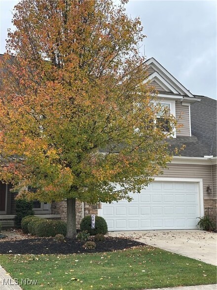 7880 Overton Dr, Mentor, OH 44060