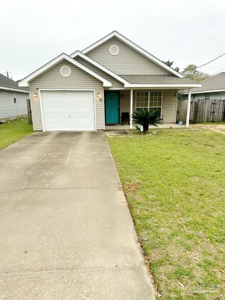 8409 Fowler Ave, Pensacola, FL 32534