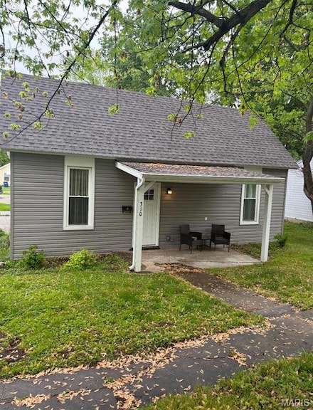 310 N 4th St, Elsberry, MO 63343
