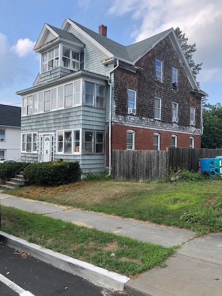 7 Allen St, Terryville, CT 06786