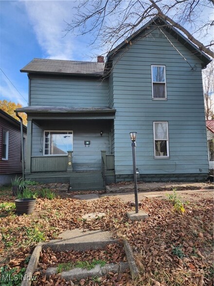 456 Schaum Ave, Zanesville, OH 43701