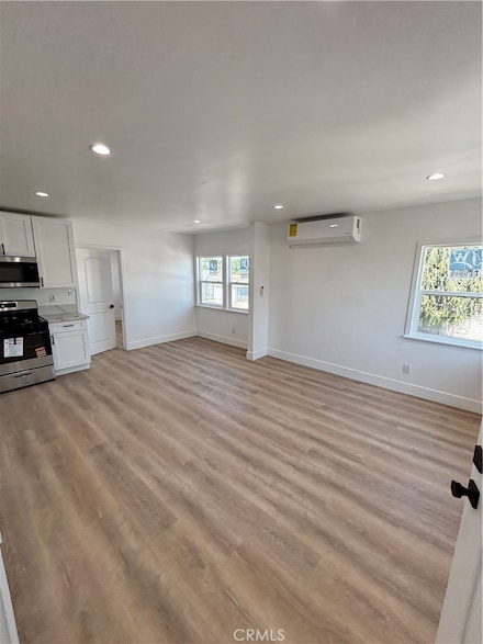 8921 Wadsworth Ave, Los Angeles, CA 90002