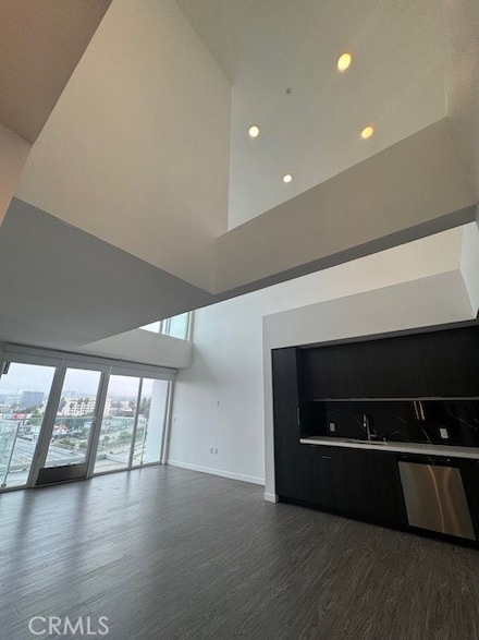 5750 Hollywood Blvd Unit 703, Los Angeles, CA 90028