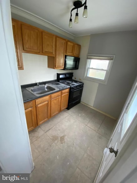 3200 Phelps Ln, Baltimore, MD 21229