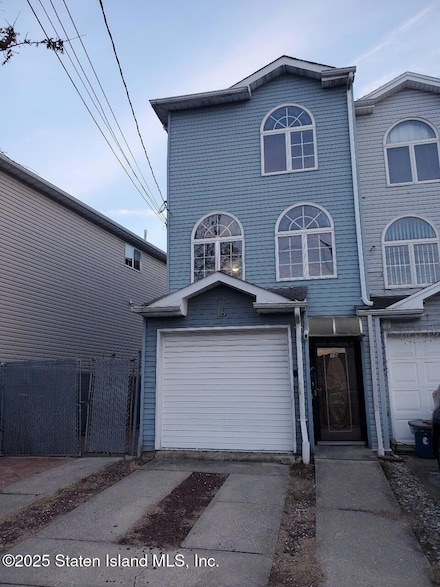 16 Saint Johns Ave, Staten Island, NY 10305