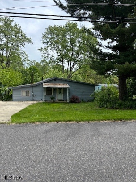 645 Ewart Rd, Akron, OH 44312
