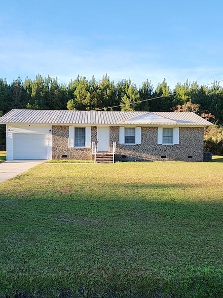 60 Sampson Rd, Hemingway, SC 29554