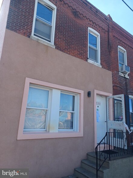 5351 Eadom St, Philadelphia, PA 19137