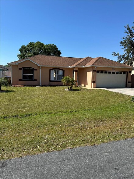 804 Carrousel Ln, Kissimmee, FL 34759