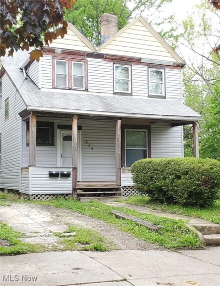 635 Hazel St, Akron, OH 44305