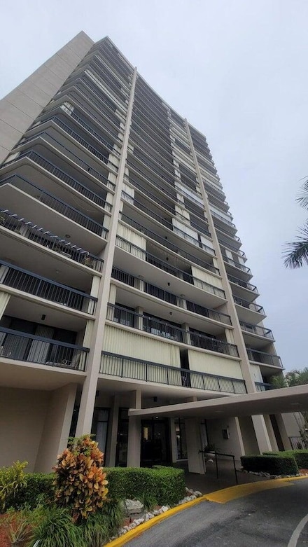 2425 Presidential Way Unit 4020, West Palm Beach, FL 33401