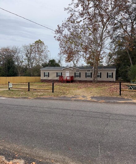 202 Jerry Rd, Warrenville, SC 29851