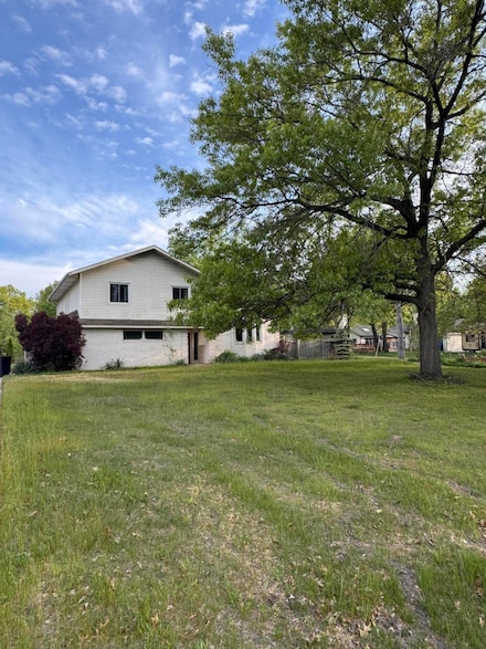 7235 E 1st Ave, Gary, IN 46403