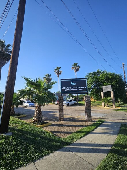 8636 Village of Fondren Dr Unit 8636, Houston, TX 77071