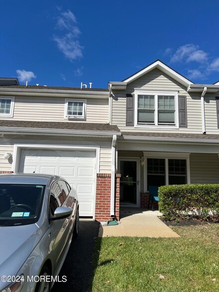 104 Harvest Way, Toms River, NJ 08755