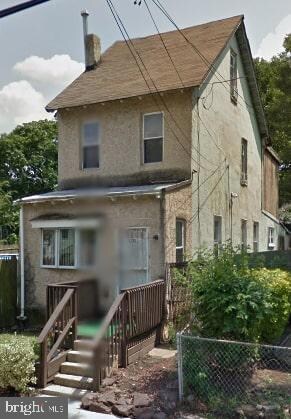 2818 Saunders St, Camden, NJ 08105