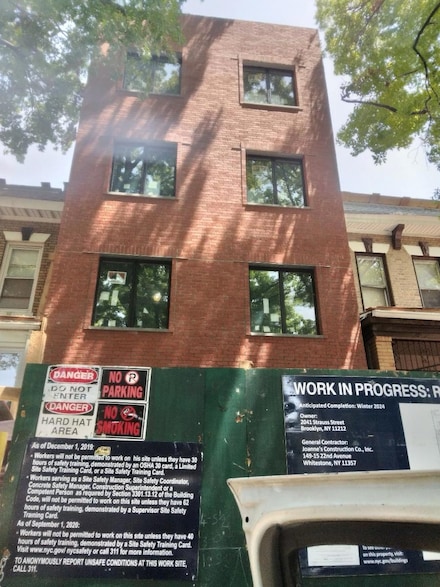 2041 Strauss St, Brooklyn, NY 11212