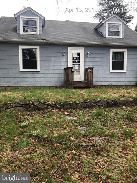 86 Hall Rd, Maurice River, NJ 08316