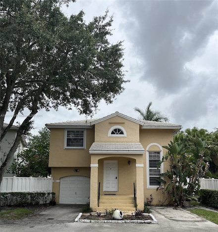 9825 NW 2nd Ct, Plantation, FL 33324