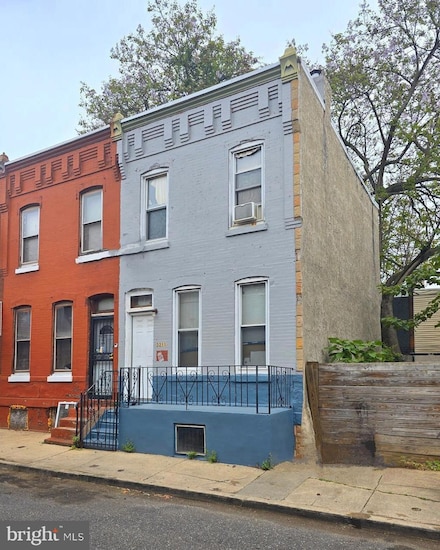 2211 N Gratz St, Philadelphia, PA 19132