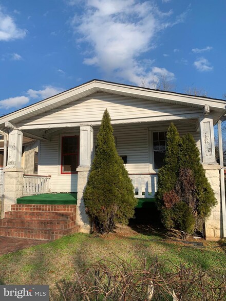 3823 37th Place, Brentwood, MD 20722