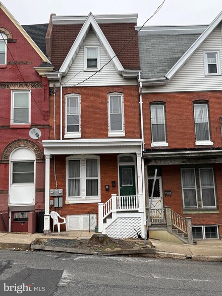402 Baber St, Pottsville, PA 17901