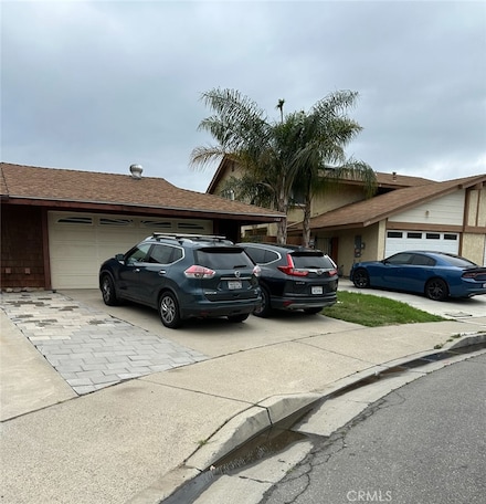 1102 Monroe St, Lake Elsinore, CA 92530