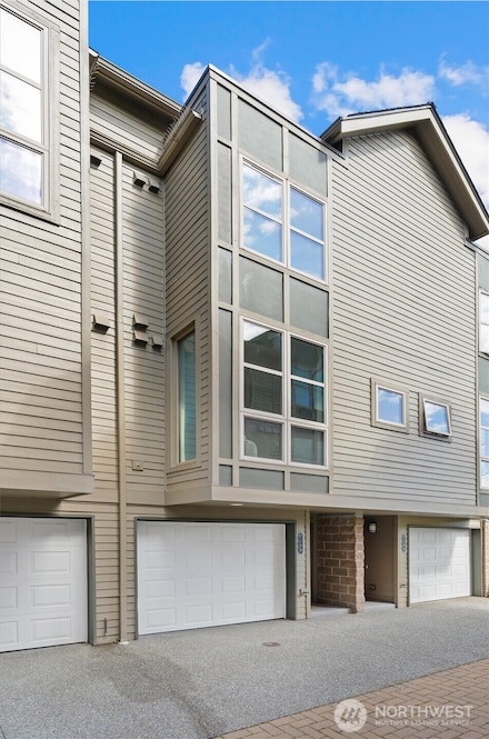 718 Nob Hill Ave N Unit B, Seattle, WA 98109