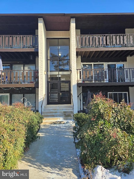 3140 Brinkley Rd Unit 302, Temple Hills, MD 20748