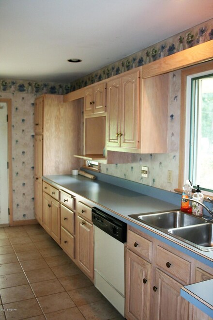 281 Carpenters Ln, Muncy, PA 17756