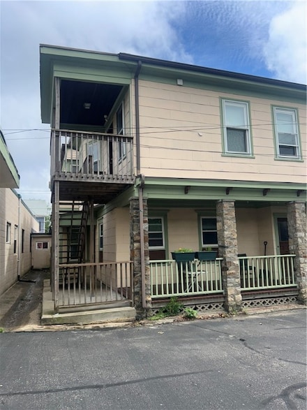 575 Main St Unit 2B, East Greenwich, RI 02818
