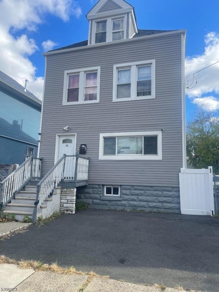 36 Augusta St, Irvington, NJ 07111